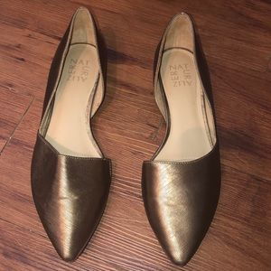 Bronze flat slip-ons